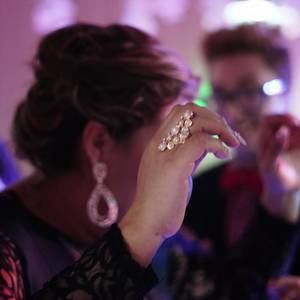 Meet your Posher, Daysi